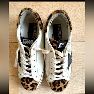 authentic great quality
Great  condition .